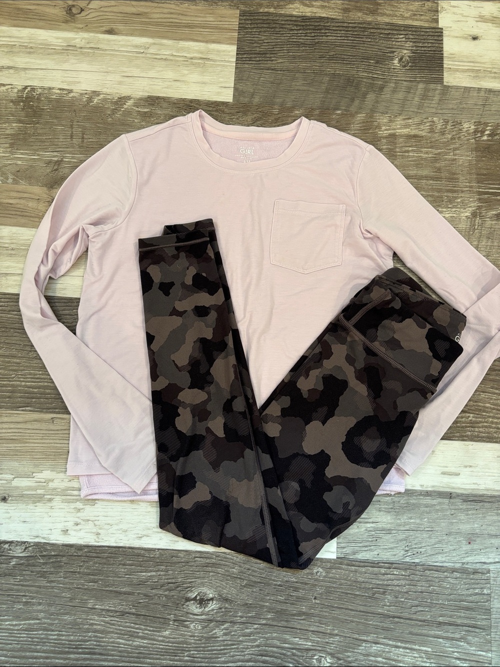 Girls' Long Sleeve Pink Pocket Top and Black Camo Leggings Set